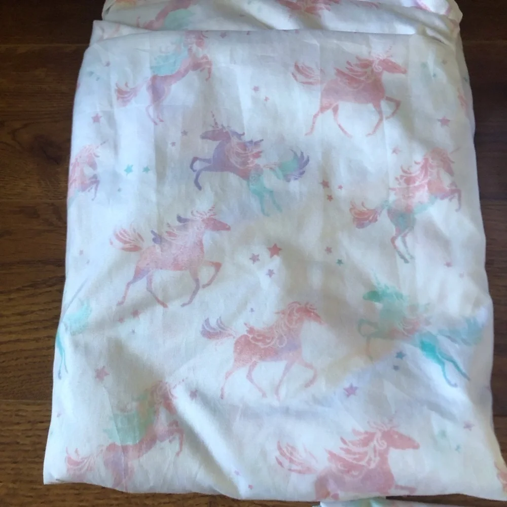 Your Zone purple unicorn sheets in twin size